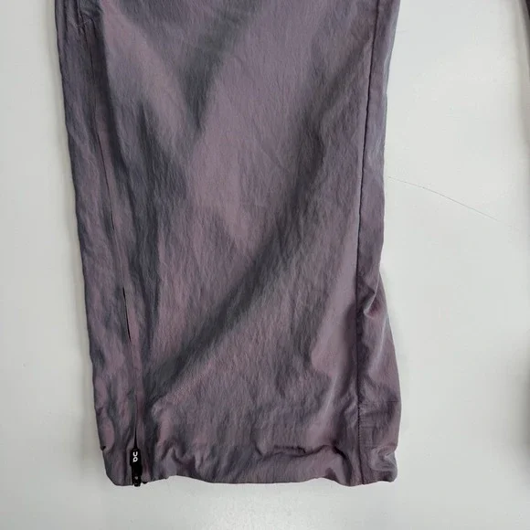 ON‎ CLOUD Tennis Court Pants Mesh Lined Mens Medium Two-Tone Purple Zip Up Cuff